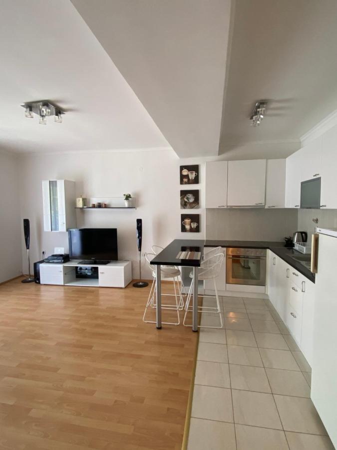 Aqua Blue Apartment Peštani Εξωτερικό φωτογραφία